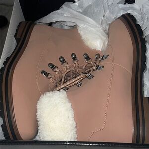 Stylish Blush Winter Boots with Faux Fur